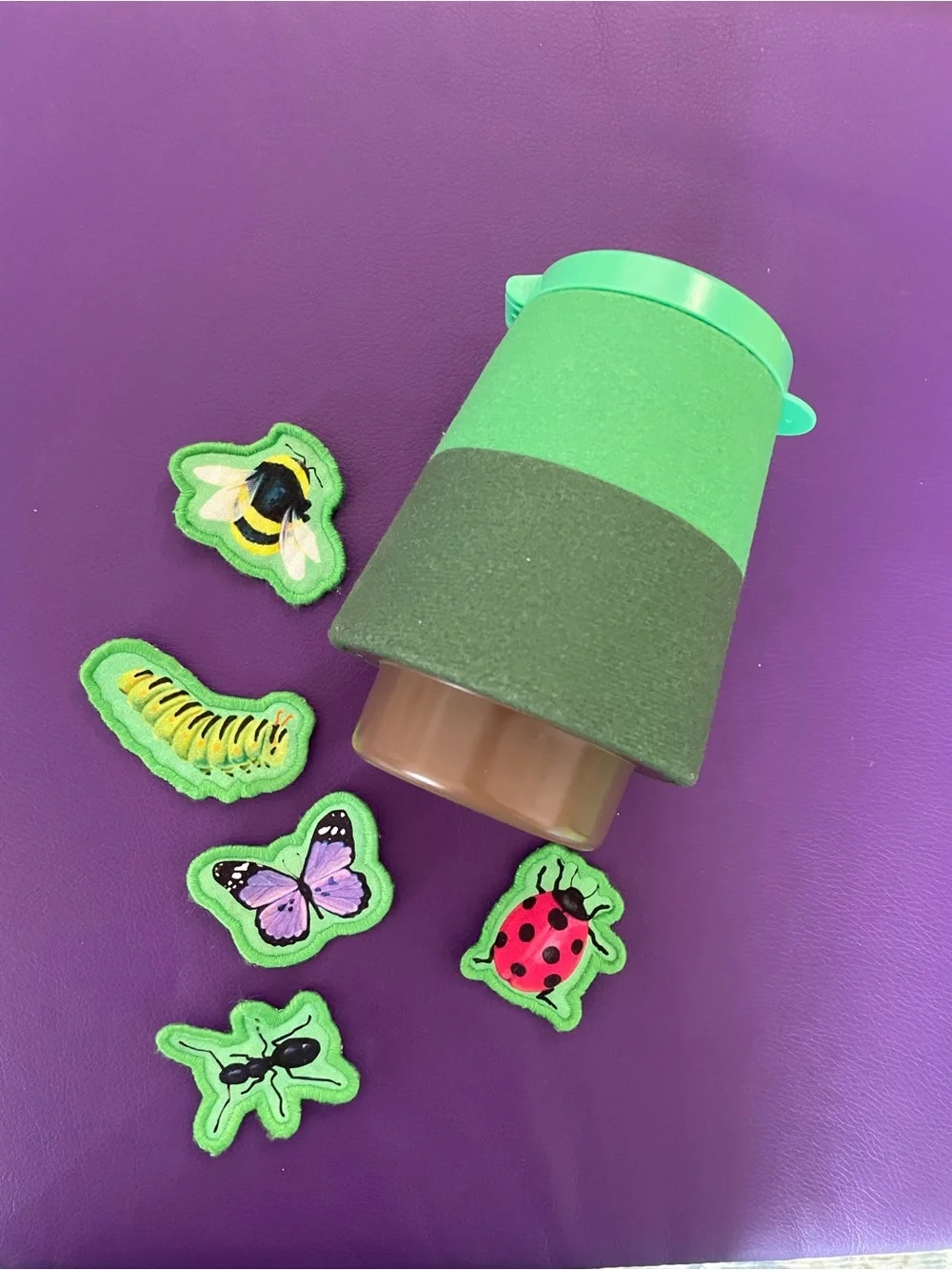 LOVEVERY velcro bug tree and case